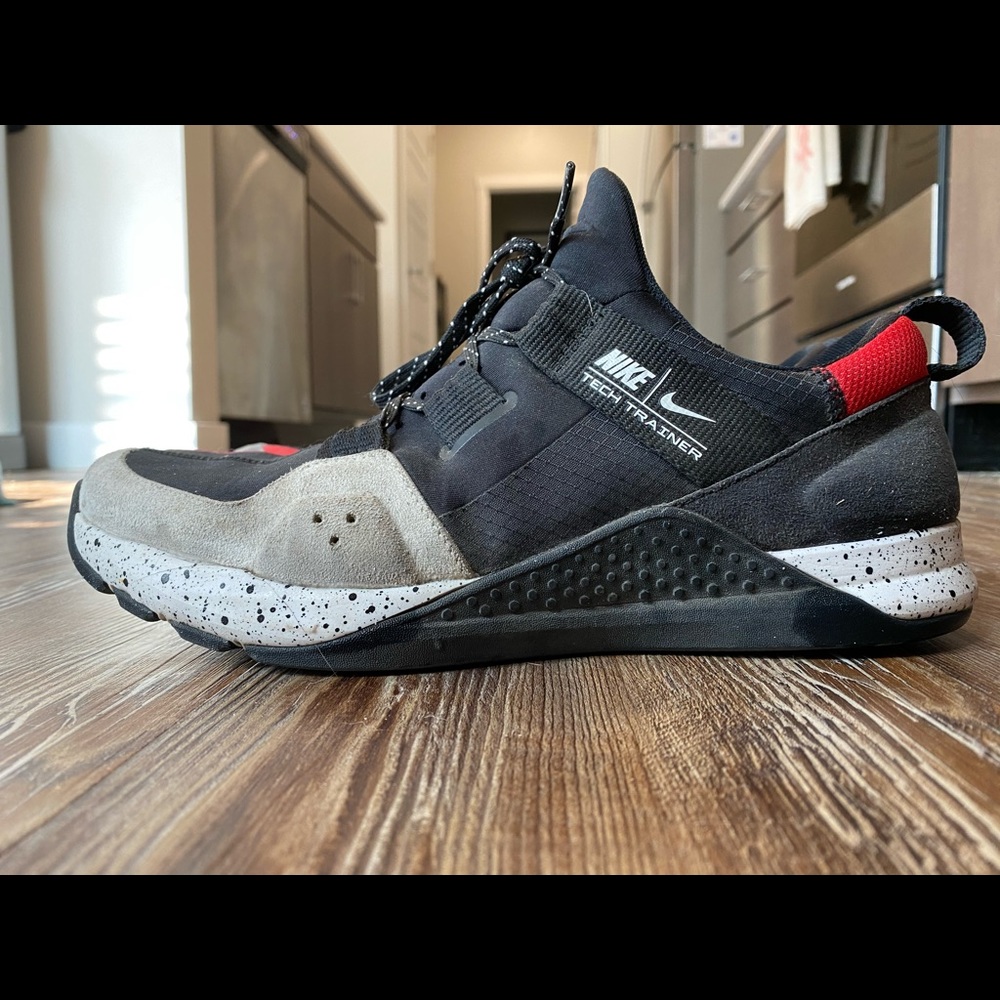 Men’s Nike cross training shoes